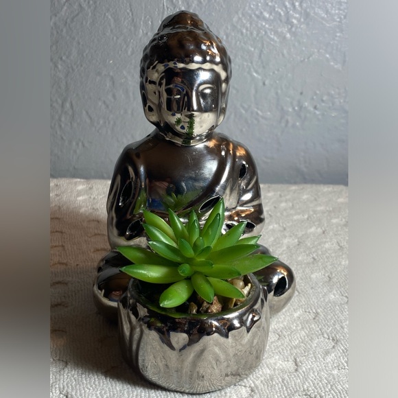 Buddha Statue & Planter Plant Pot - Picture 2 of 11